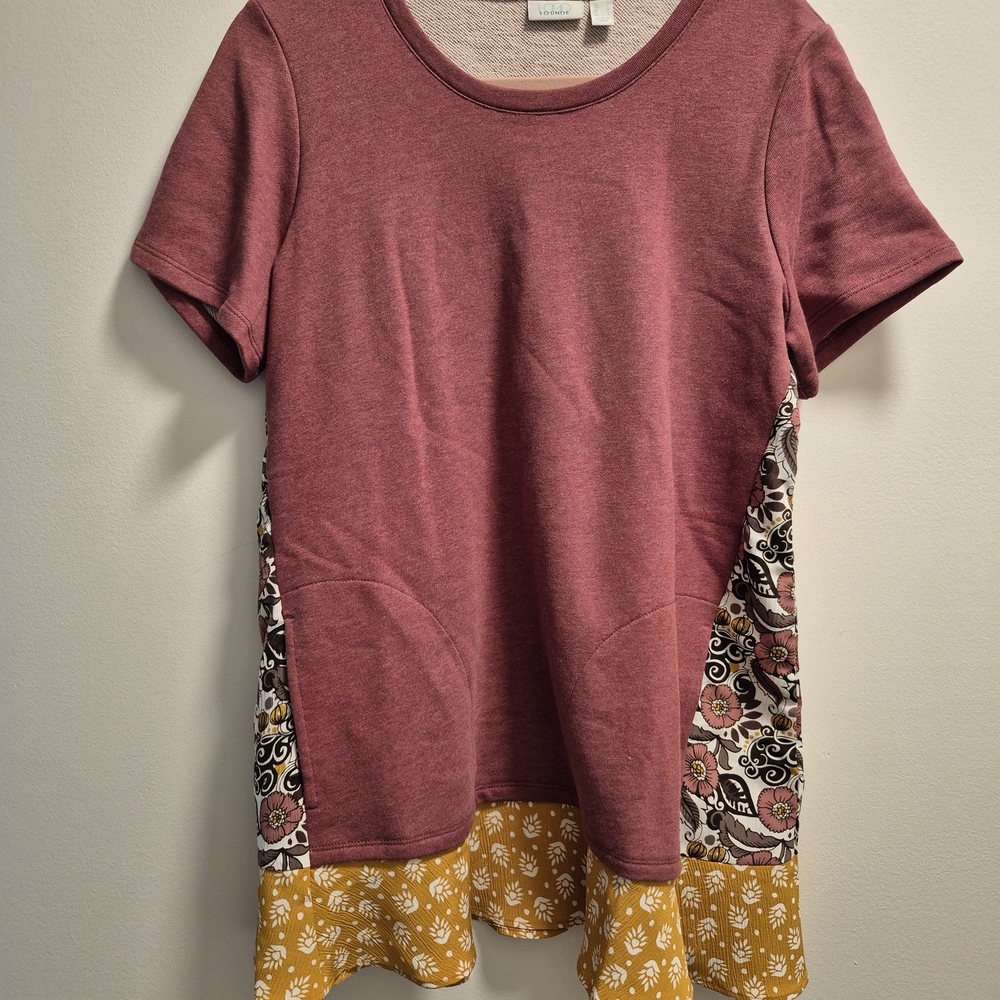 DISCOUNTED !! LOGO by Lori Goldstein Yellow Asymmetrical Short Sleeve T-Shirt